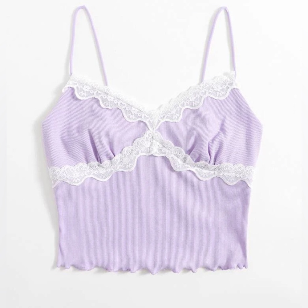 Contrast Lace Detail Cami Crop Top.